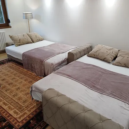 Appartement 1 *